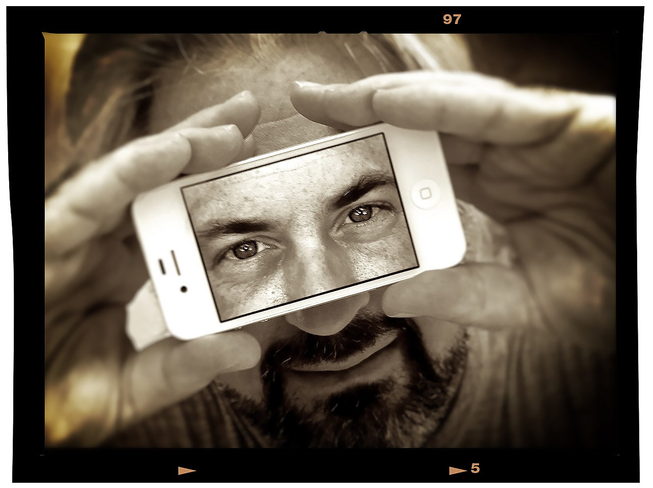 Laurent Levy, a top photographer in Seychelles islands capture his self-portrait.